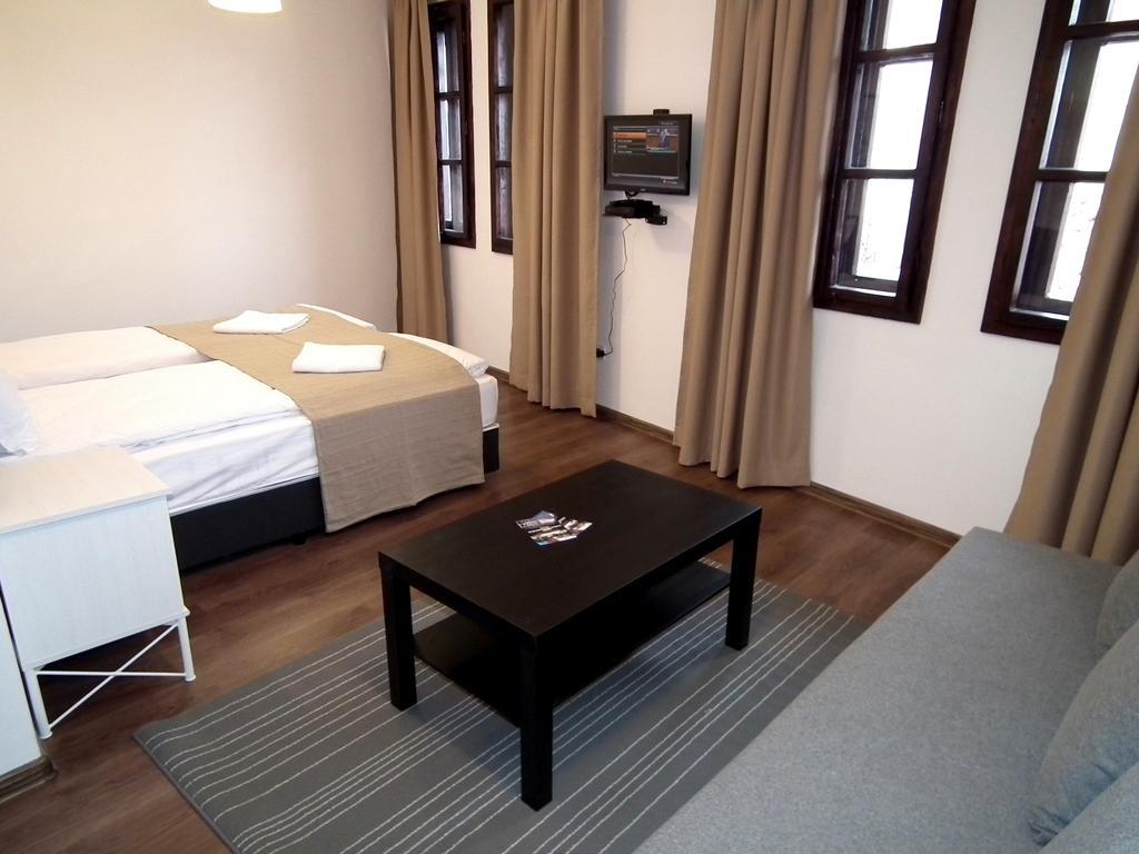 White House Hotel Veliko Tărnovo Cameră foto